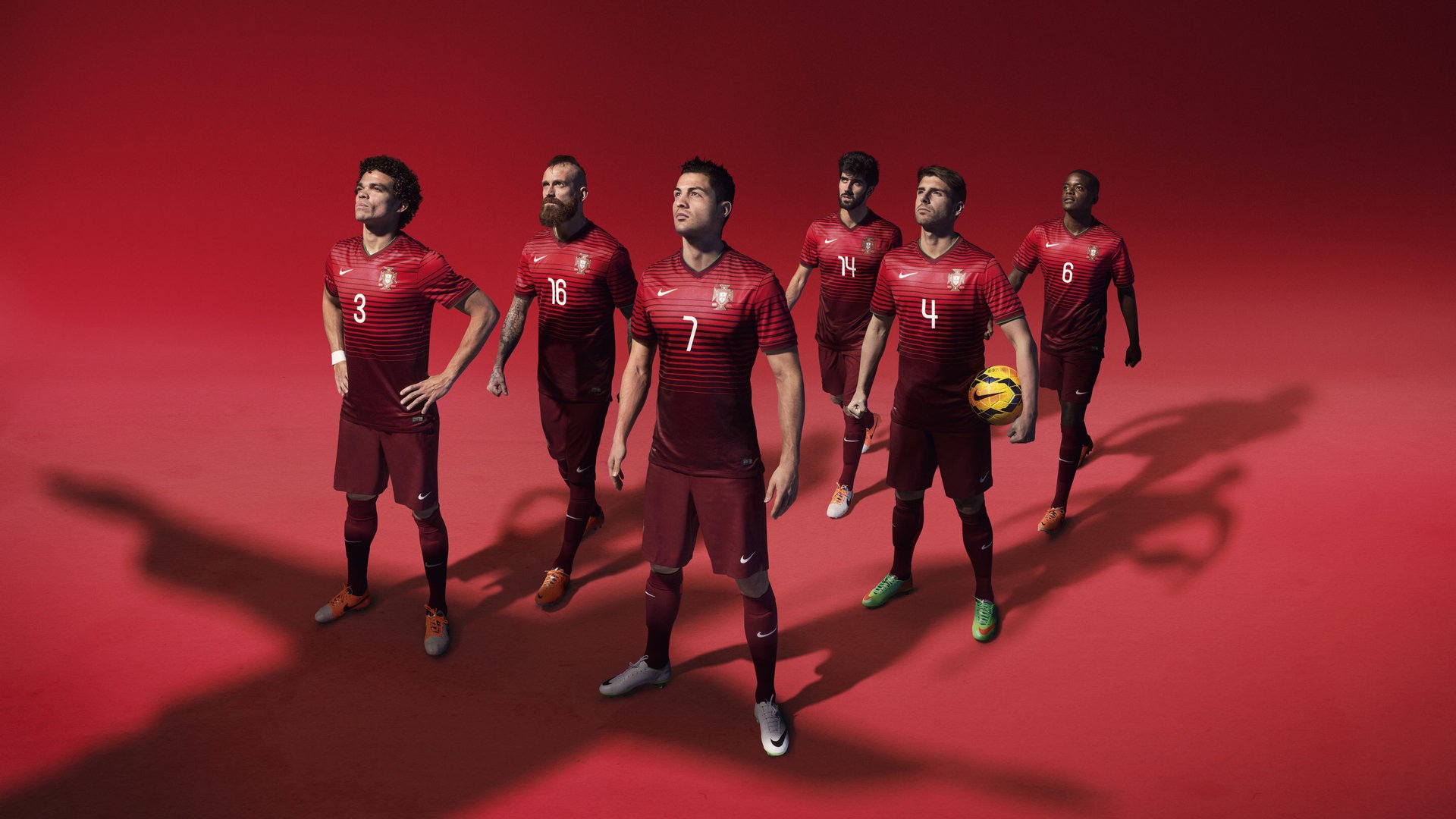 曼联中场组合渐入佳境备战升级，在曼联效力过的中场球员