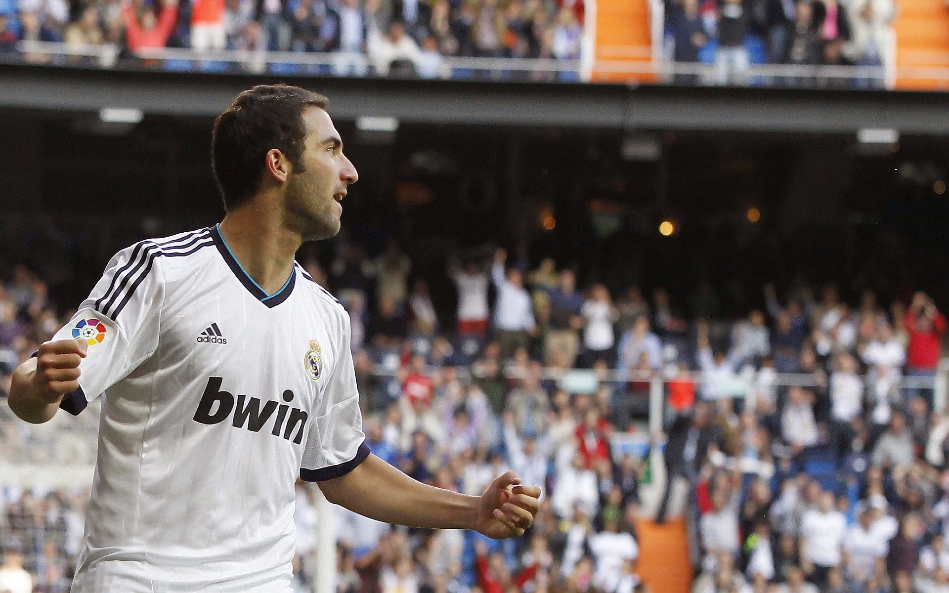 英超冠军路:每一步都充满战斗的激情,0203英超冠军